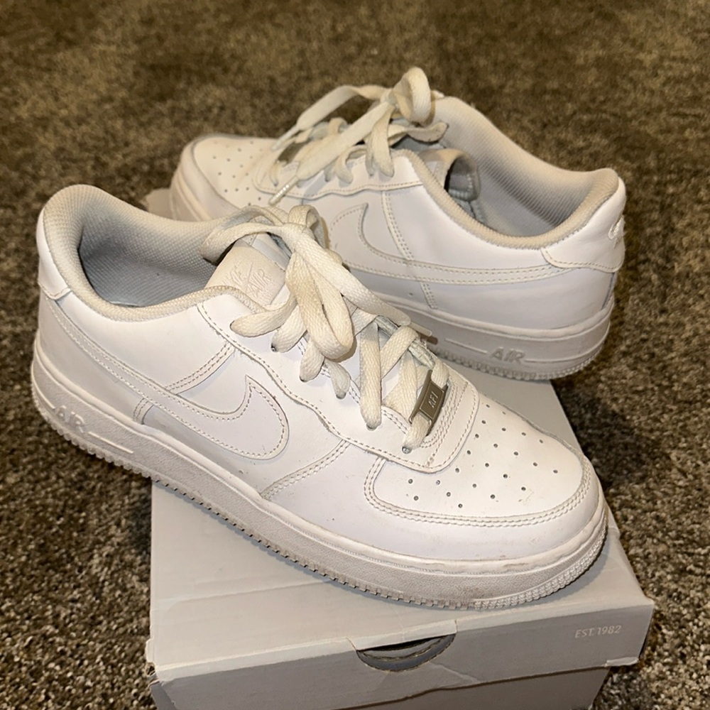 Used Nike Air Force 1